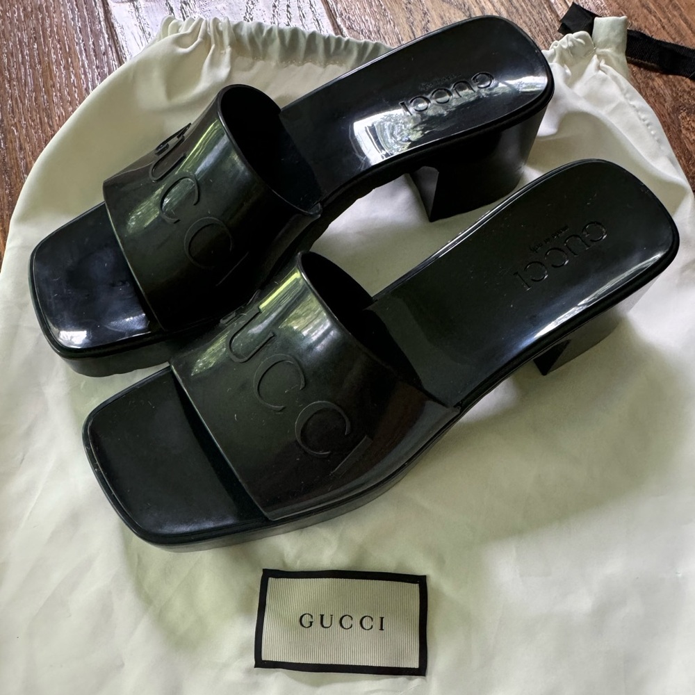 Gucci slides